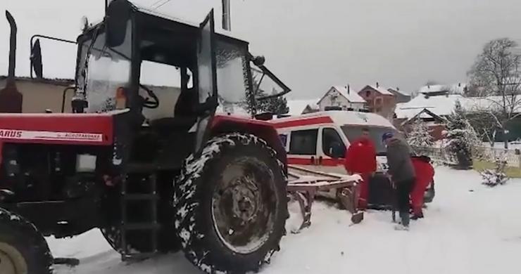 hitna pomoc spasavanje traktorom