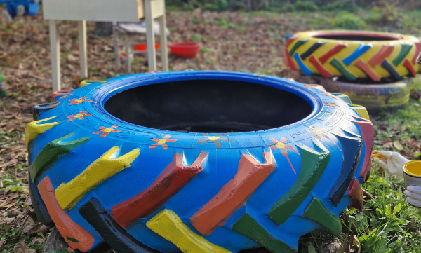 Kako od traktorskih guma napraviti igralište za decu